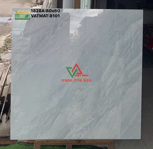 Gạch 80x80 Xám Sáng Vân Đá Bóng Kiếng