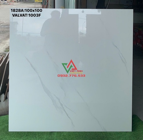 Gạch khổ lớn 100x100 trắng vân xám mảnh bóng kiếng Việt Nam tại Bình Tân