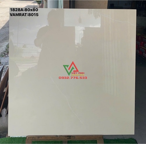 Gạch 80x80 Vàng Kem Nhạt Vân Trắng Bóng Kiếng Việt Nam
