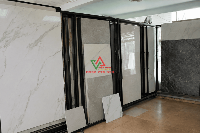Không gian trưng bày mẫu gạch tại Gạch Rẻ Việt Anh