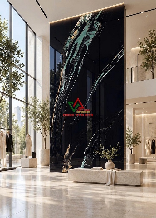 Gạch 80x160 đen xanh vân ngọc ốp vách showroom trần cao rộng thoáng