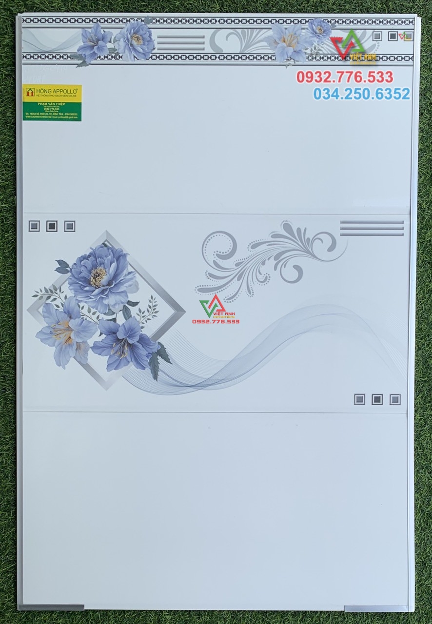 Gạch ốp lát 30x60 họa tiết bông hoa tím