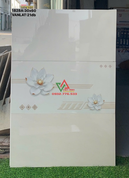 Gạch 30x60 Trắng Hoa Sen Vàng Tinh Tế