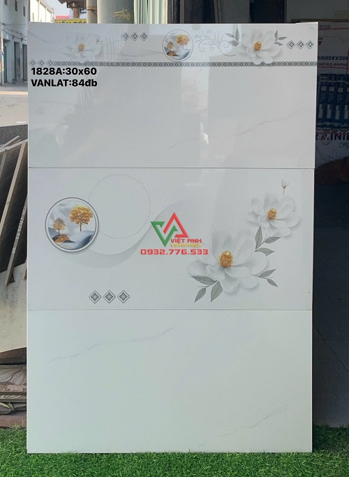Gạch 30x60 Trắng Hoa 3D Điểm Nhấn Vàng Sang Trọng