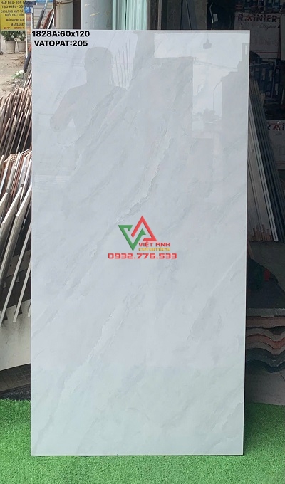 GẠCH 60X120 CMC MÀU XÁM TRẮNG VÂN ĐÁ BÓNG KIẾNG