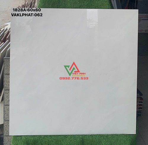 GẠCH LÁT NỀN 60X60 MÀU TRẮNG VÂN NHẸ BÓNG KÍNH