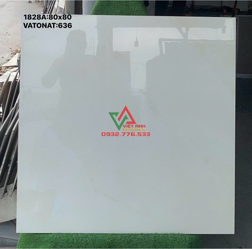 GẠCH LÁT NỀN 80X80 TRẮNG TRƠN BÓNG KIẾNG CAO CẤP