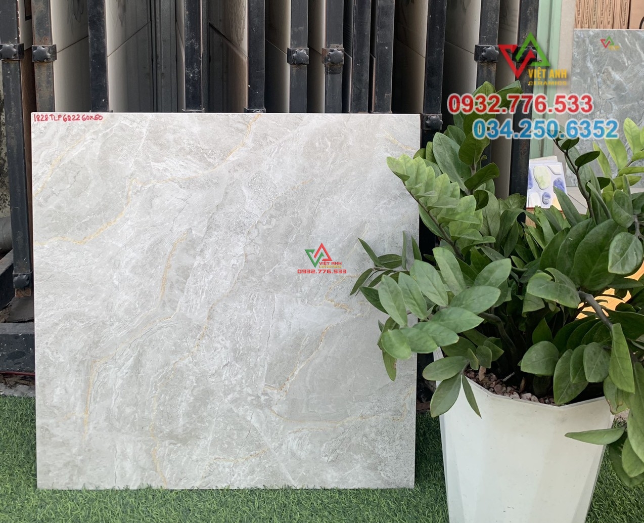 Gạch 60x60 họa tiết hoa văn sắc xảo