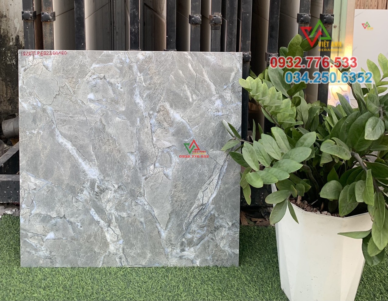 Gạch 60x60 màu xám trắng chất lượng tốt