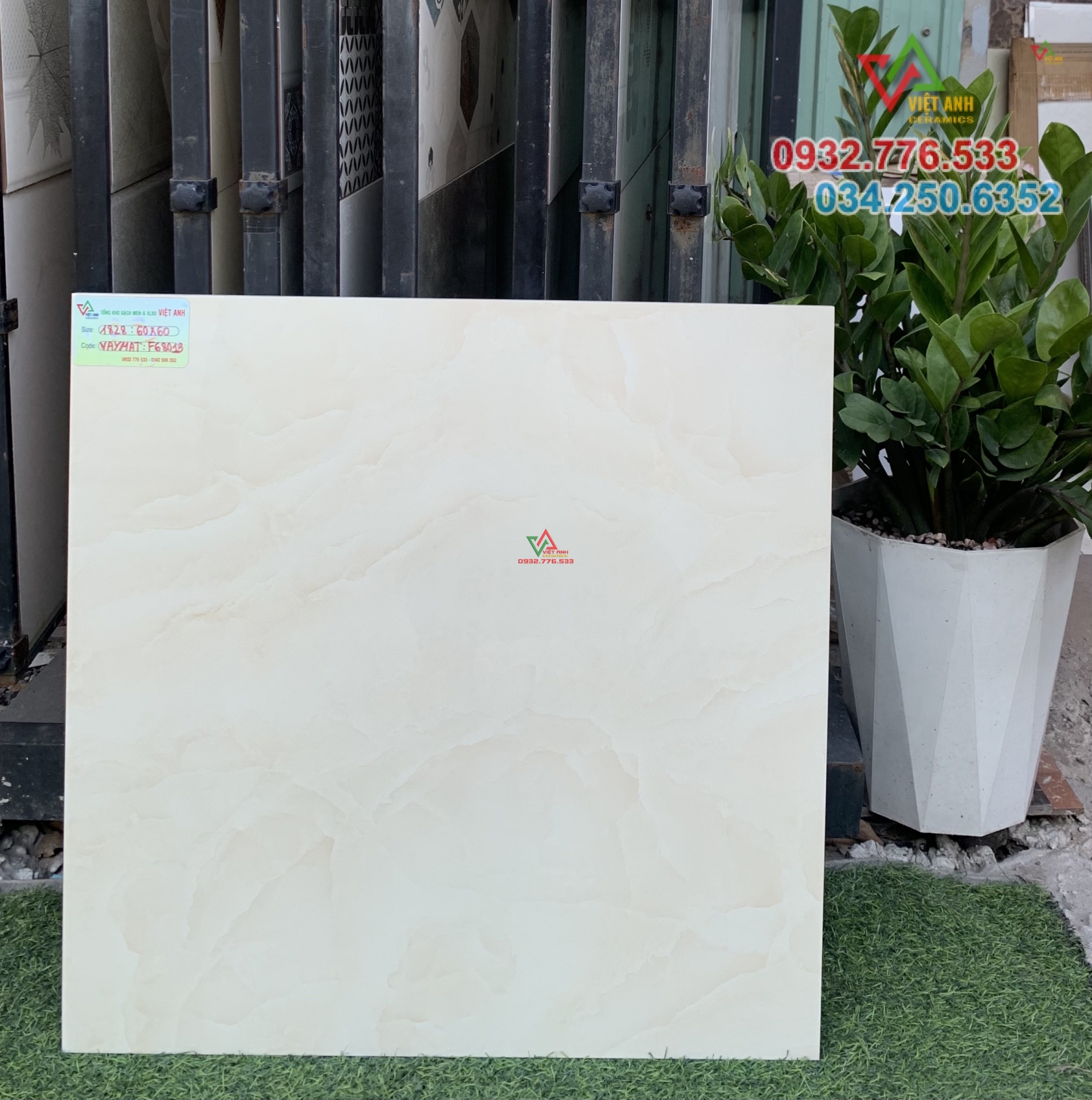 Gạch 60x60 màu kem lát nền nhà