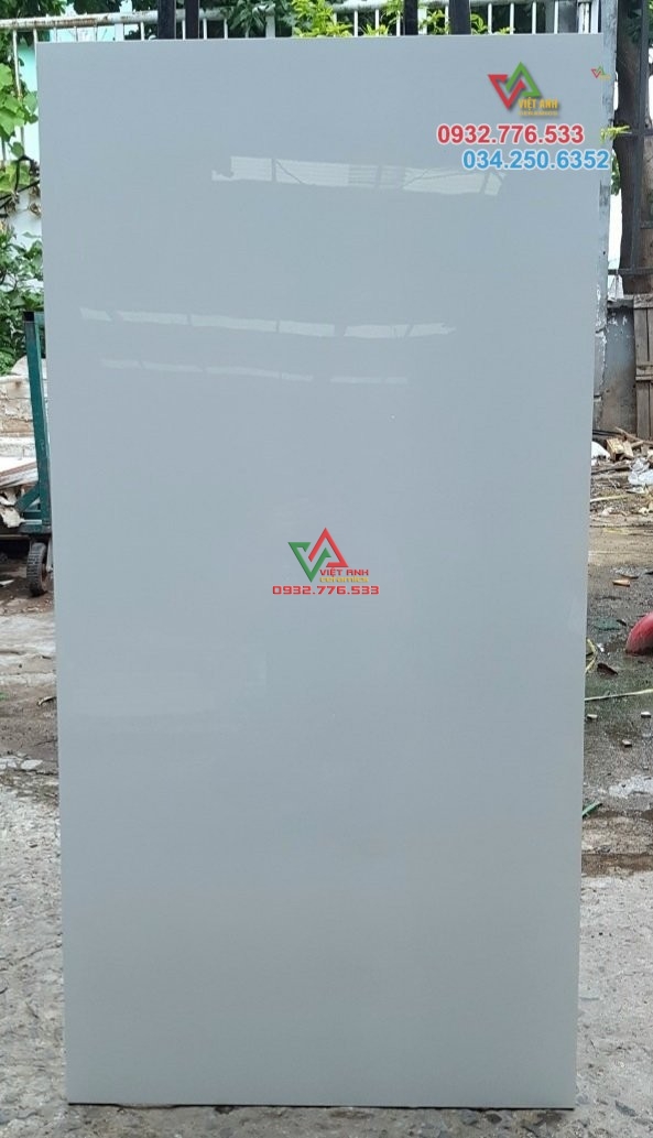 Gạch 60x120 màu trắng tinh lát nền sang trọng