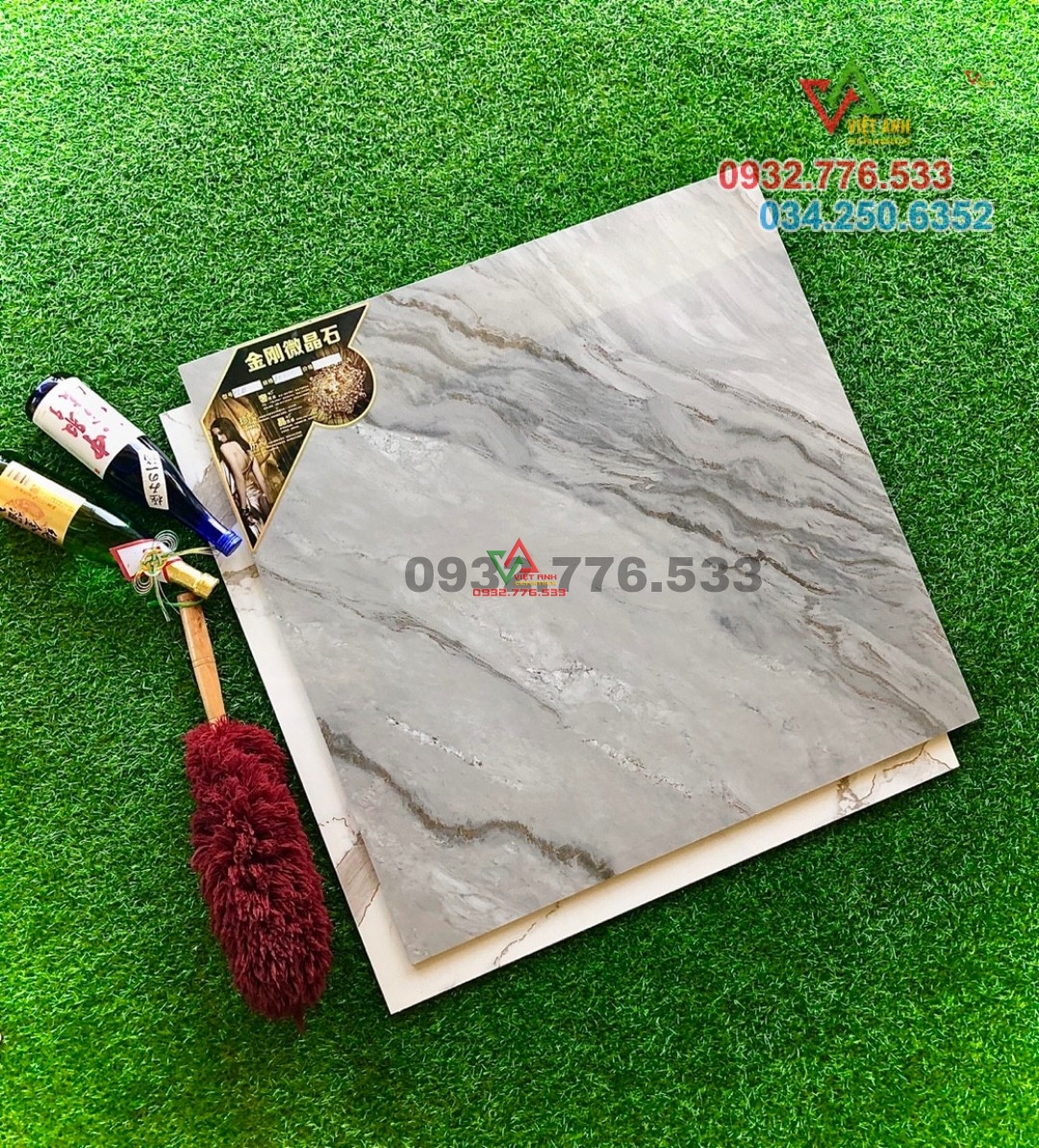 Gạch 80x80 ốp phòng ngủ sang chảnh