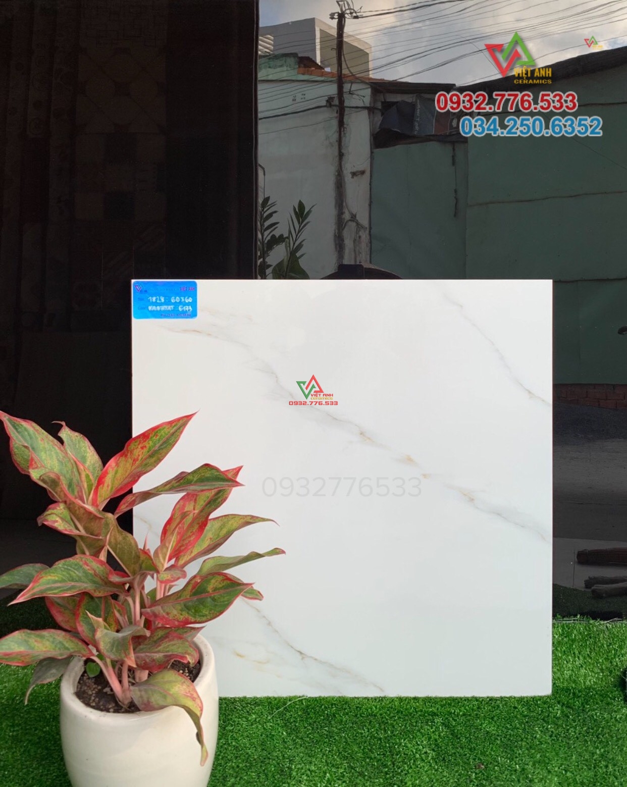 Gạch 60x60 màu trắng họa tiết đơn giản