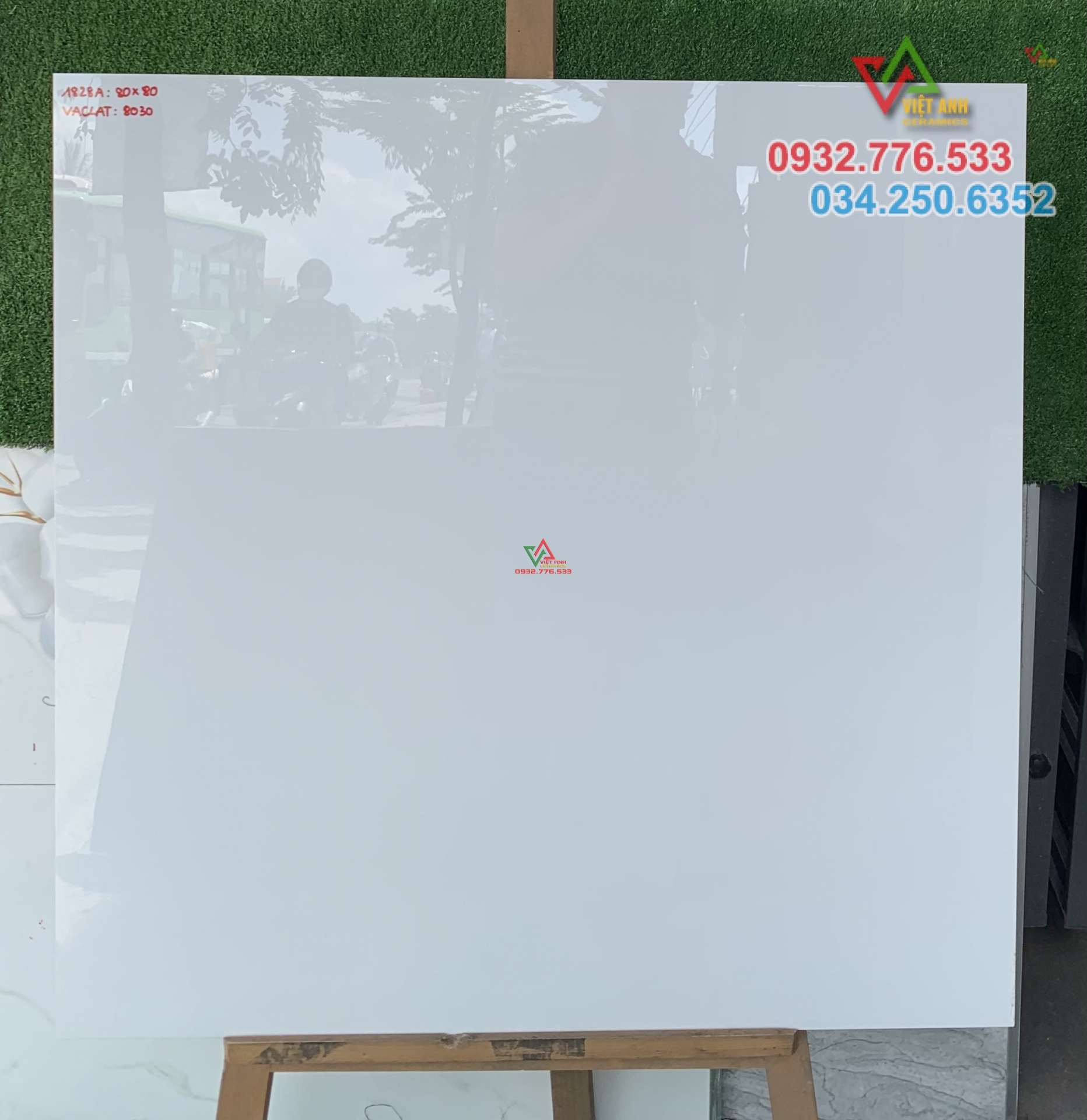 Gạch 80x80 màu trắng tinh bóng kiếng tại Bà Rịa Vũng Tàu