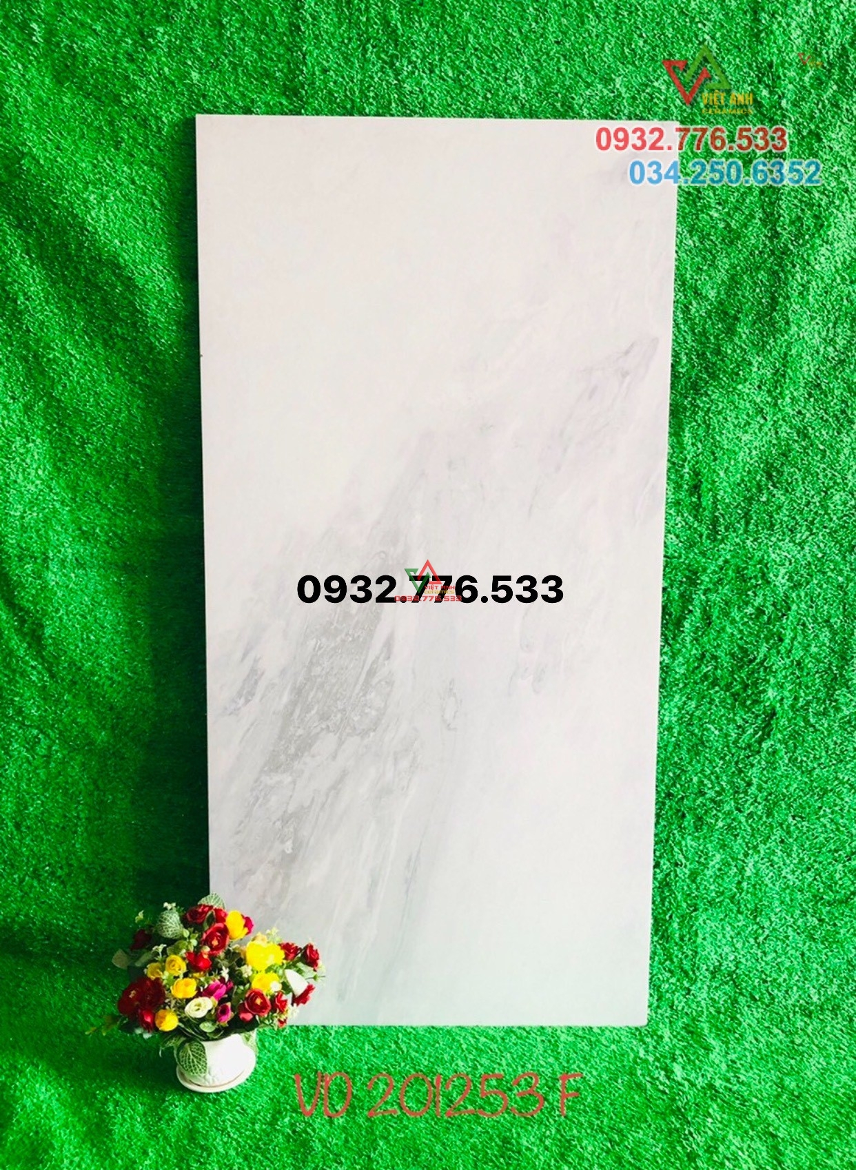 Gạch 60x120 đá mờ granite màu trắng vân xám xanh