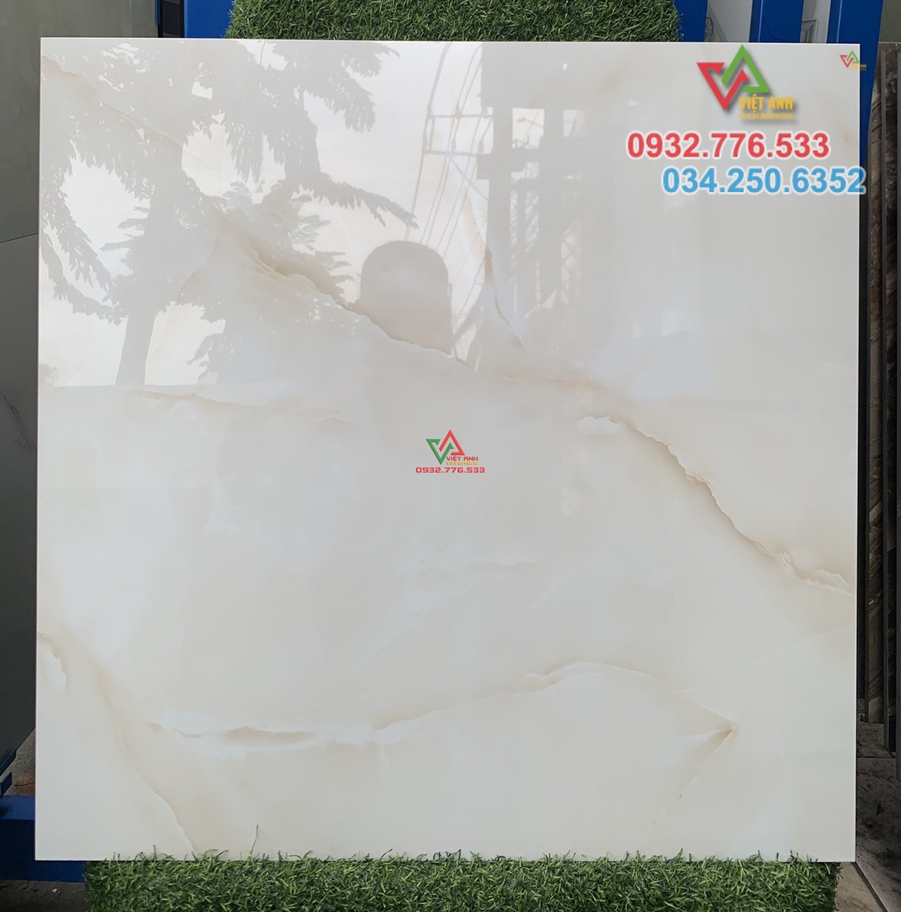Gạch 60x60 đá bóng kiếng vân vàng loại 1 sale giảm giá quận tân bình