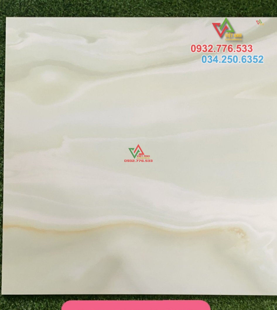 Gạch 100x100 màu trắng sữa ốp phòng ngủ