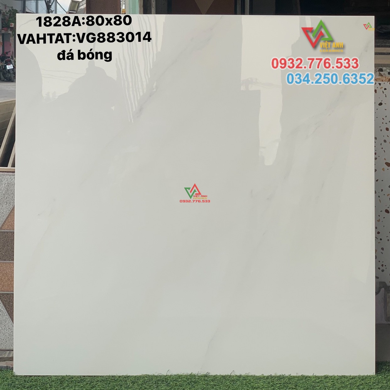 Gạch 80x80 màu trắng khói nhạt đá bóng kiếng hàng sang xịn