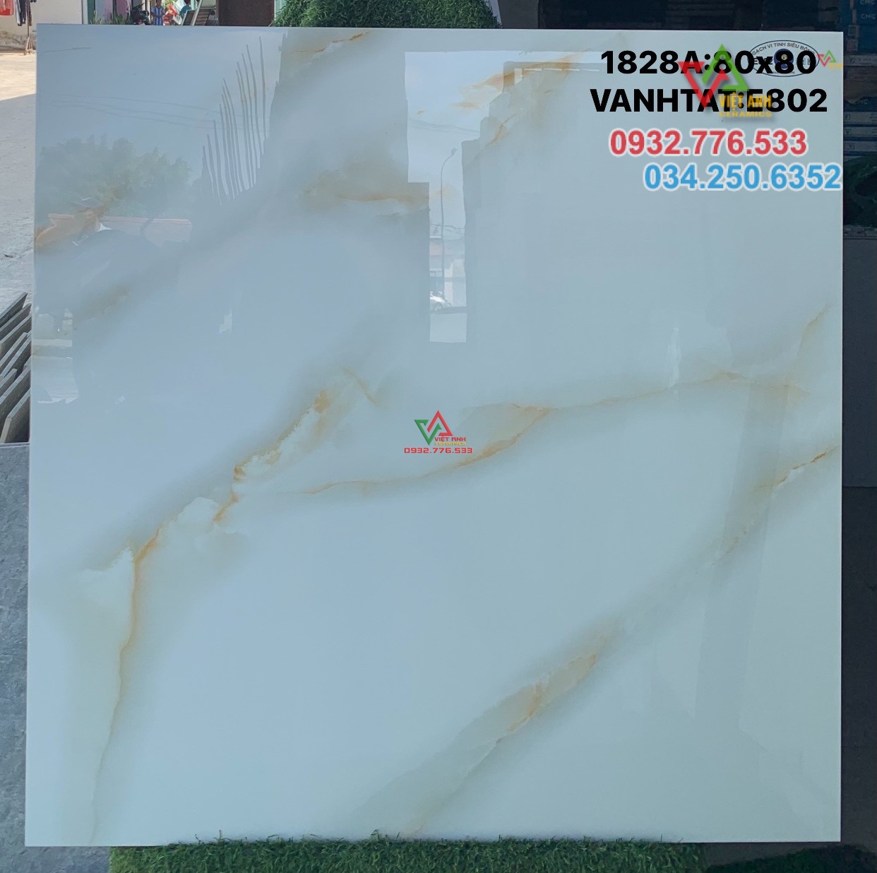 Gạch 80x80 màu trắng vân vàng bóng kiếng hàng VN