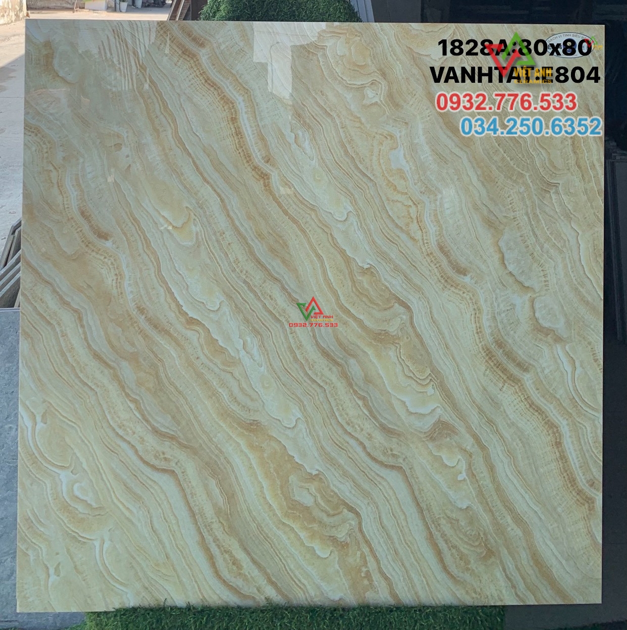 Gạch 80x80 màu vàng đất đá granite cao cấp