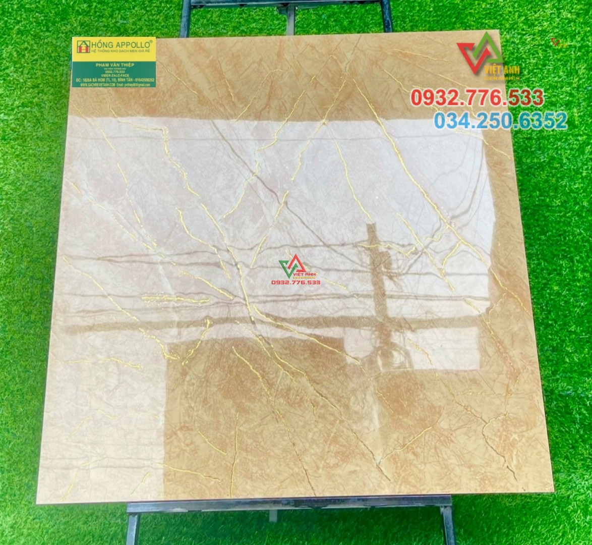 Gạch 80x80 màu nâu nhạt ánh kim glossy đá granite quận 3