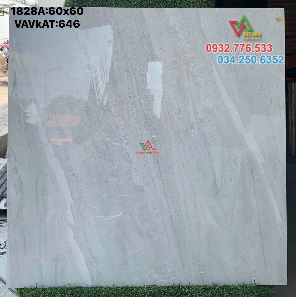 Gạch 60x60 hàng VN đá bóng trang trí cầu thang