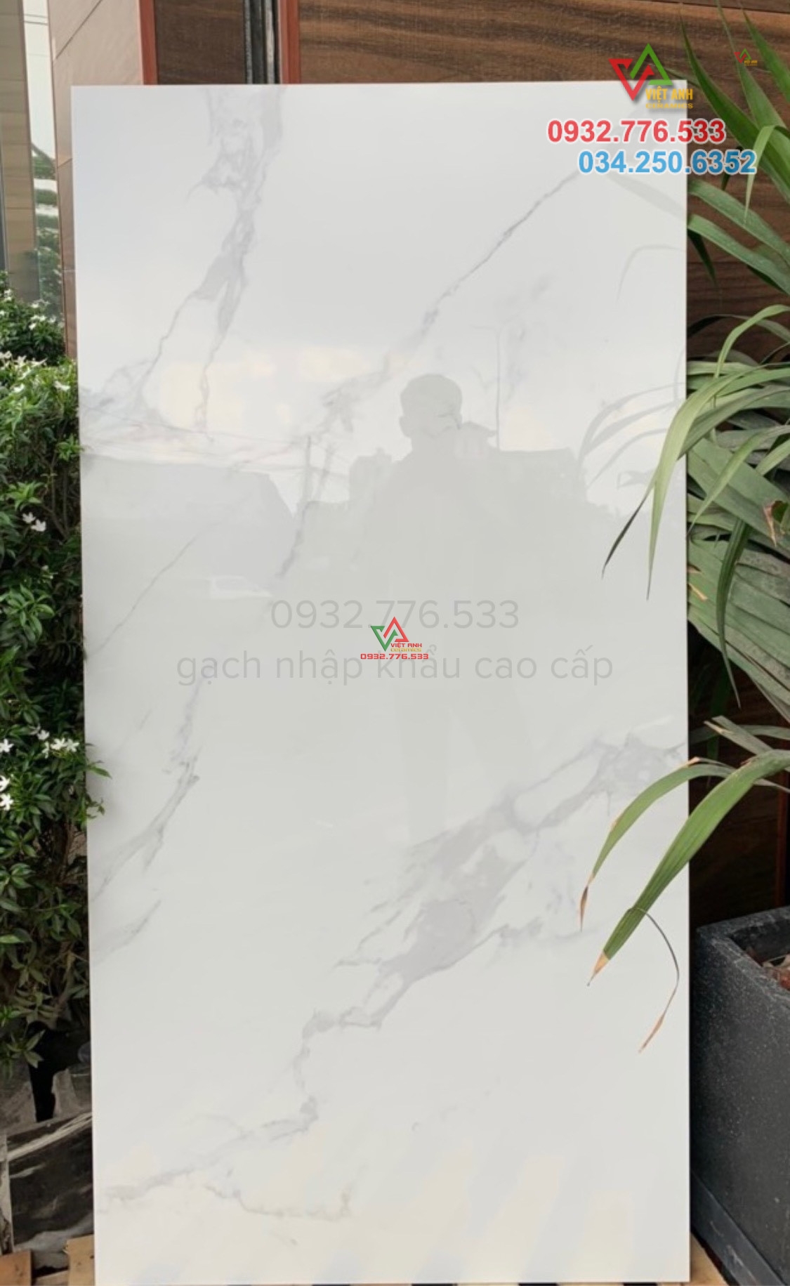 Gạch lát nền khổ lớn 80x160 màu trắng vân mây bóng kiếng nhập khẩu