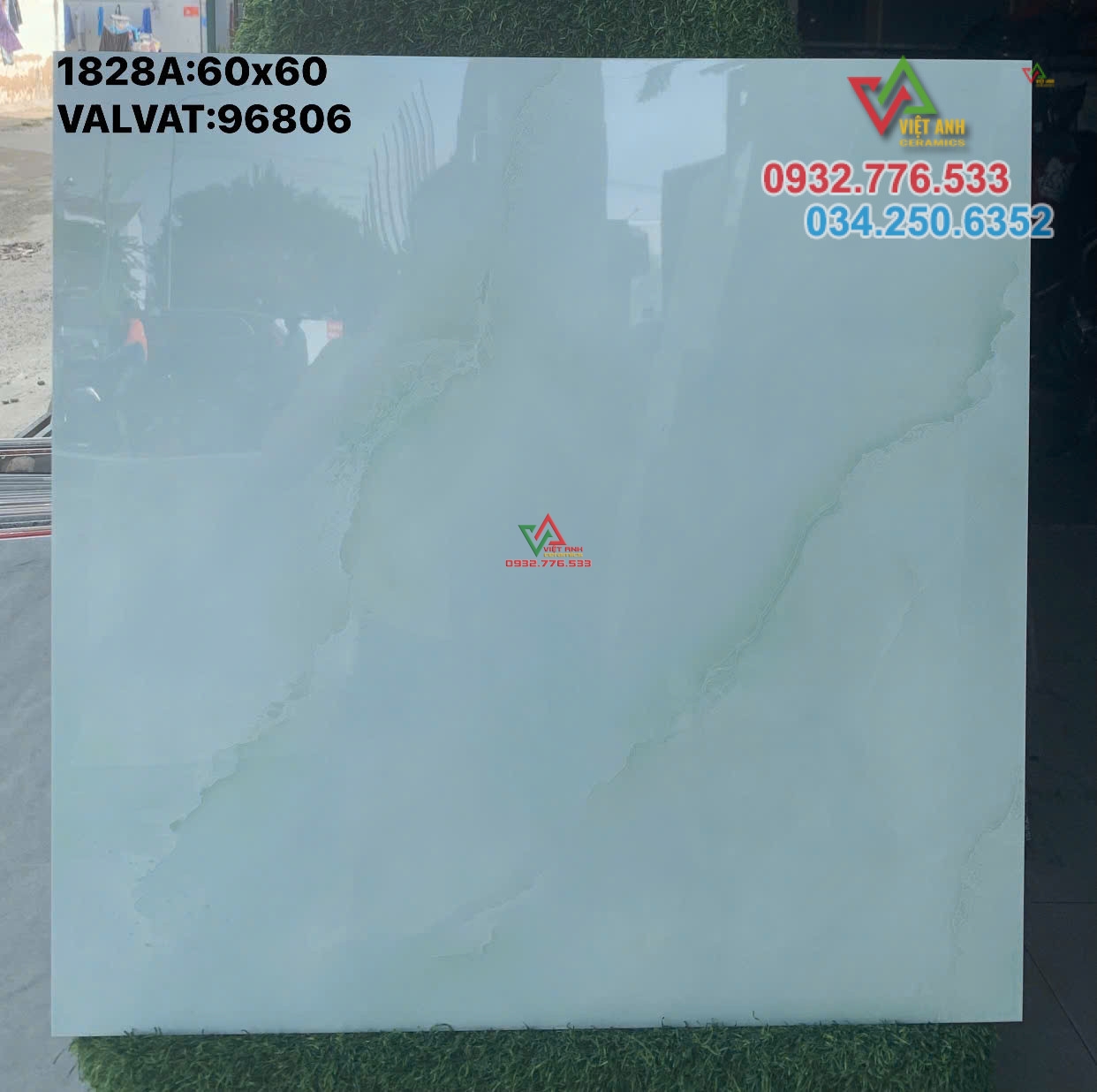 Gạch 60x60 trang trí nền nhà màu xanh ngọc nhạt sang trọng
