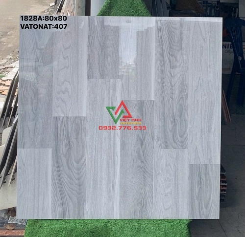 GẠCH 80X80 VÂN GỖ XÁM SÁNG CMC