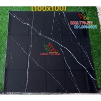 Gạch 100×100 màu đen vân trắng hàng khổ lớn