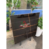 Gạch 80x80 màu đen vân cam bóng kiếng hàng VN