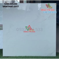 Gạch 80x80 màu trắng vân mây nhẹ hàng Ấn Độ tại quận 1