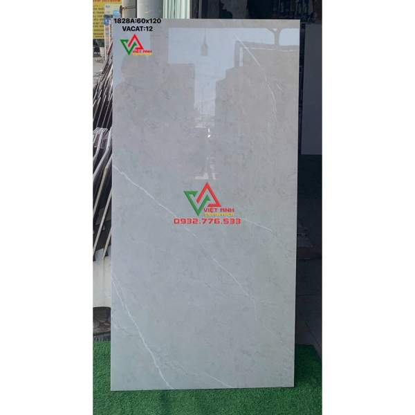 GẠCH LÁT NỀN BÓNG KIẾNG 60X120 MÀU KEM SÁNG VÂN ĐÁ SỌC TỰ NHIÊN